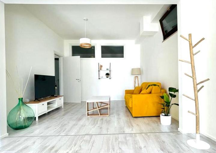 The Mule Apartment Матера Екстериор снимка