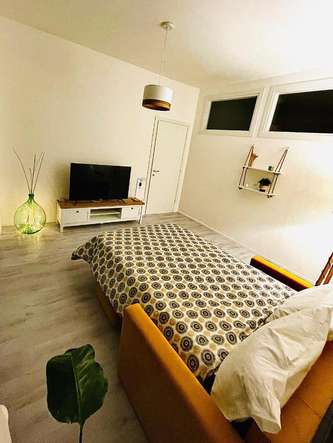 The Mule Apartment Матера Екстериор снимка