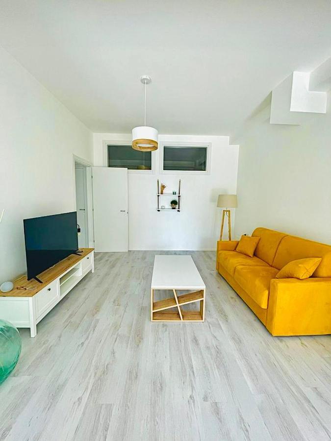The Mule Apartment Матера Екстериор снимка
